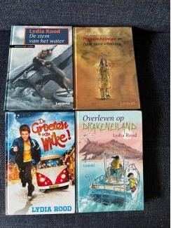 Jeugdboeken Marietje Appelgat en haar vieze vrienden  ( Lydia Rood ) 10+