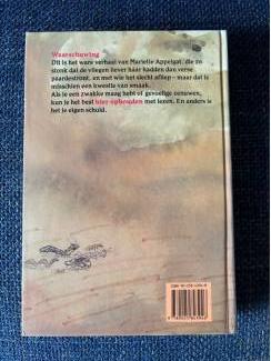 Jeugdboeken Marietje Appelgat en haar vieze vrienden  ( Lydia Rood ) 10+