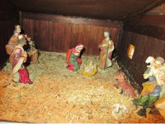 Kerst Kerststal compleet met figuren. (geiten)