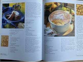 Kookboeken Het Grote Boek met Desserts - Yolande Heersma