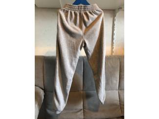 Kleding Joggingbroek grijs 2 stuks MT134-140