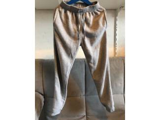 Kleding Joggingbroek grijs 2 stuks MT134-140