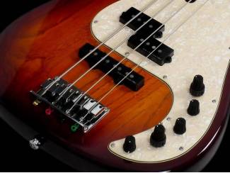 Snaarinstrumenten | Gitaren | Bas Sire Marcus Miller P7+ alder 4-string bass guitar Antique White