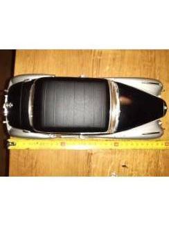 Auto's Mercedes 300C Ricko 1:18