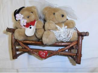 Beren en Cherished Teddies Twee beertjes op bank